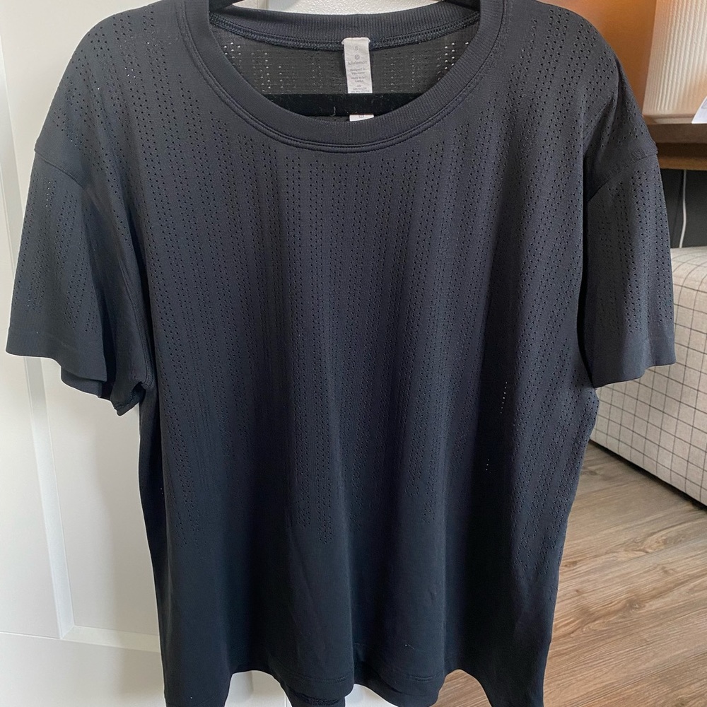 Lululemon athletica Breeze By short sleeve